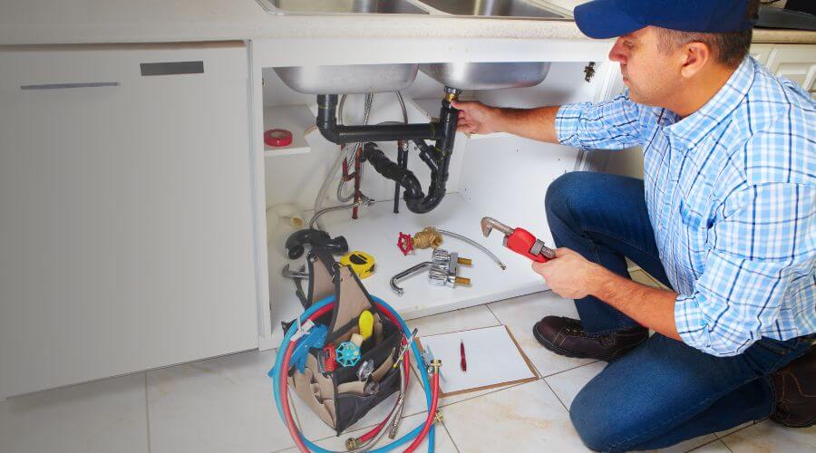 Professional emergency plumbing in Canute, OK